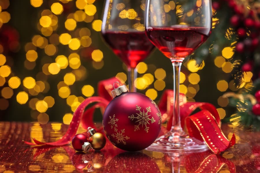 Two glasses of wine with ornaments